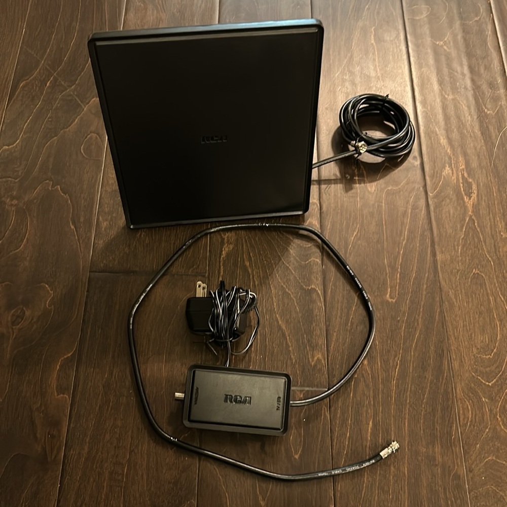 RCA HDTV Antenna Amplifier